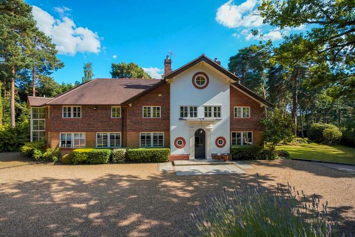 6 Bedroom Detached House To Rent In Camp End Road, St George's Hill, KT13