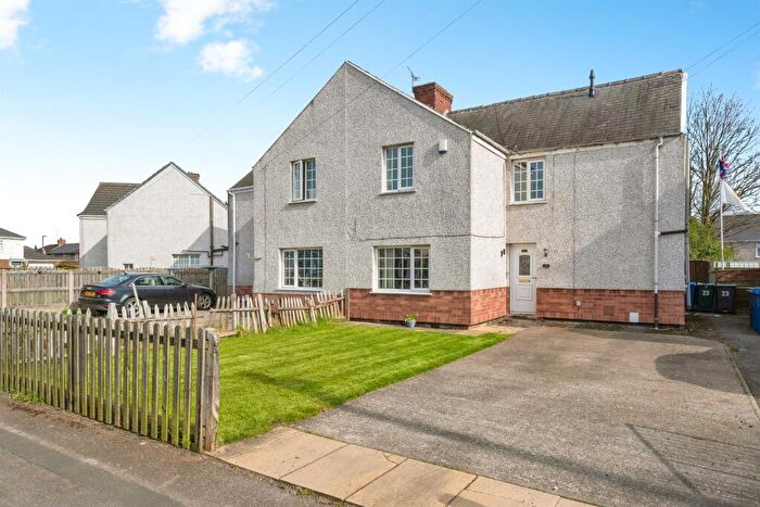 3 Bedroom Semi Detached House For Sale In Birch Avenue, Skellow, Doncaster, DN6