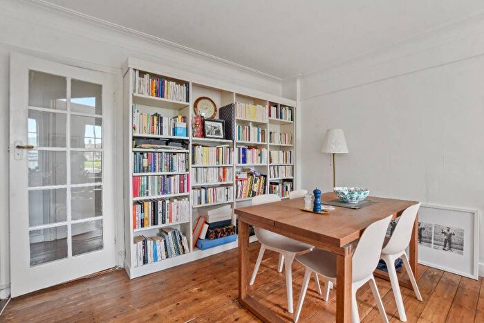 1 Bedroom Flat For Sale In Eton College Road, Chalk Farm, Camden, NW3