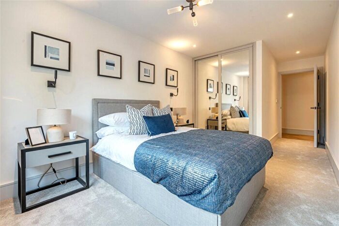 1 Bedroom Flat For Sale In Meadway, Haslemere, GU27
