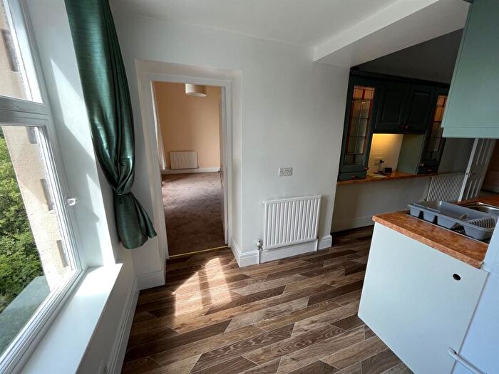 3 Bedroom Flat To Rent In South Road, Weston-Super-Mare, BS23
