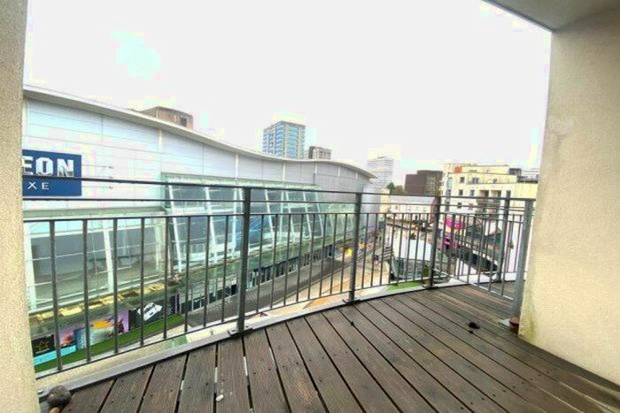 2 Bedroom Flat To Rent In Ladywood Middleway, Birmingham, B16