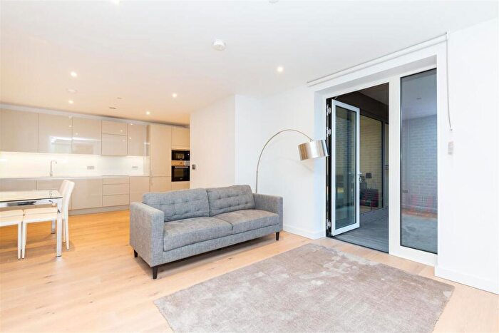 2 Bedroom Apartment To Rent In Ferraro House, Elephant Park, Elephant & Castle, SE17