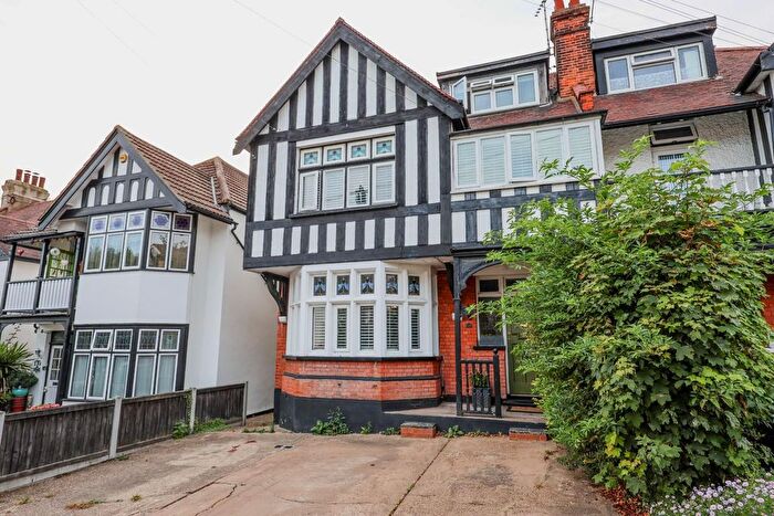 1 Bedroom Flat For Sale In Ailsa Road, Westcliff-On-Sea, SS0