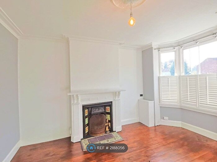 3 Bedroom Terraced House To Rent In Yardley Wood Road, Birmingham, B13