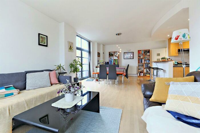 2 Bedroom Apartment To Rent In Pilgrim House, Mayflower Street, London, SE16