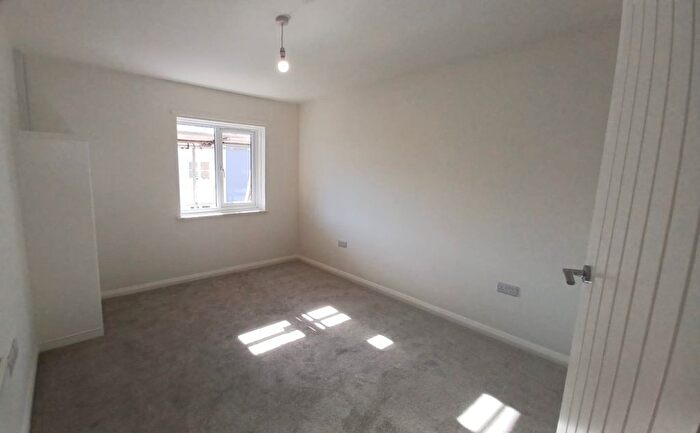 1 Bedroom Flat To Rent In Drew Street, Brixham, TQ5