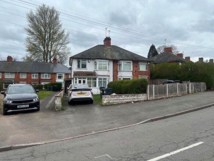 3 Bedroom Semi Detached House For Sale In Gipsy Lane, Erdington, Birmingham, B23