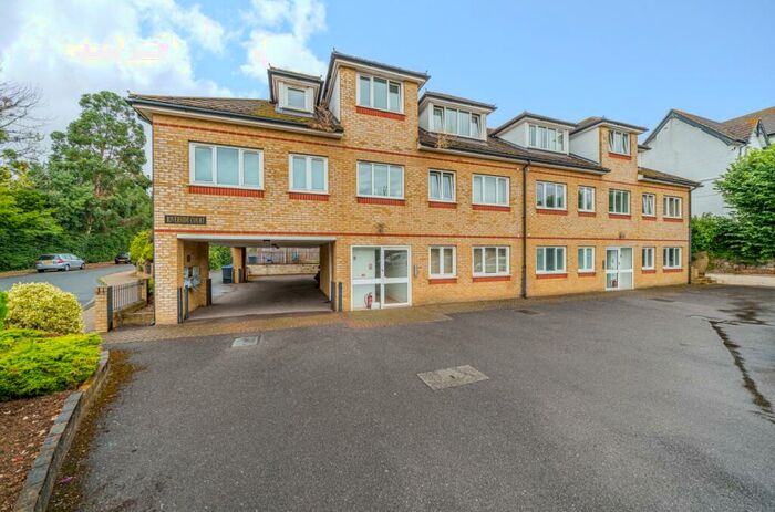 2 Bedroom Flat To Rent In Vincent Close Bromley, BR2