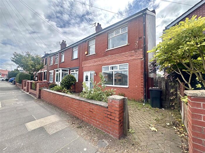 4 Bedroom End Of Terrace House For Sale In Vicarage Lane, Blackpool, Lancashire, FY4