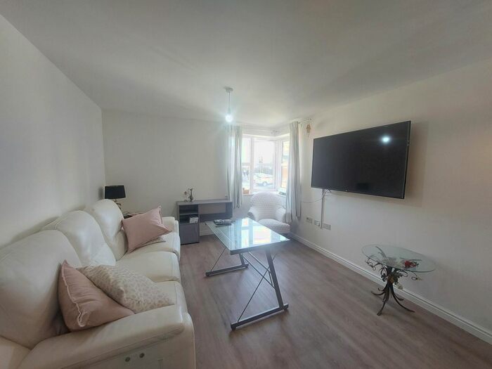 2 Bedroom Flat To Rent In Coxford Road, Southampton, SO16