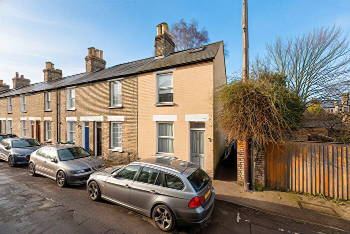 3 Bedroom End Of Terrace House For Sale In York Terrace, Cambridge, CB1