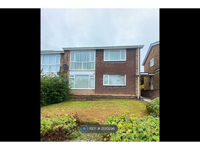 2 Bedroom Flat To Rent In Hillhead Parkway, Newcastle Upon Tyne, NE5