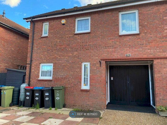 3 Bedroom Semi-Detached House To Rent In Cavenham, Milton Keynes, MK8
