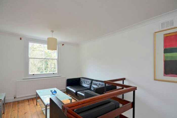 1 Bedroom Maisonette To Rent In Earls Court Road, Earls Court, London, W8