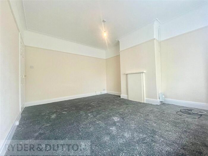 2 Bedroom Apartment To Rent In Broadoak Crescent, Ashton-under-Lyne, Greater Manchester, OL6