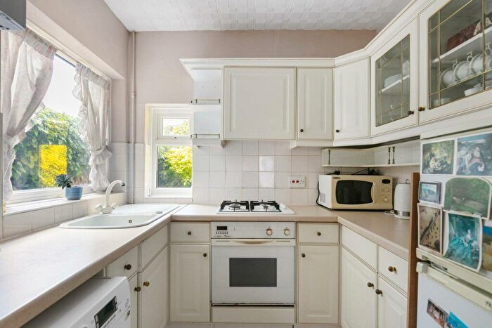 2 Bedroom Terraced House For Sale In Alton Road, Richmond, TW9