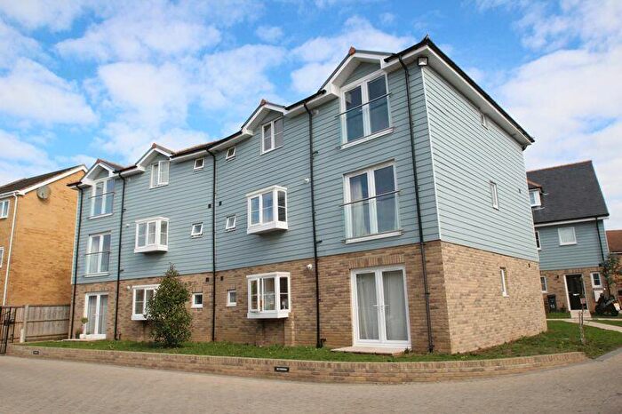 2 Bedroom Flat To Rent In Tayberry Close, Newport, PO30