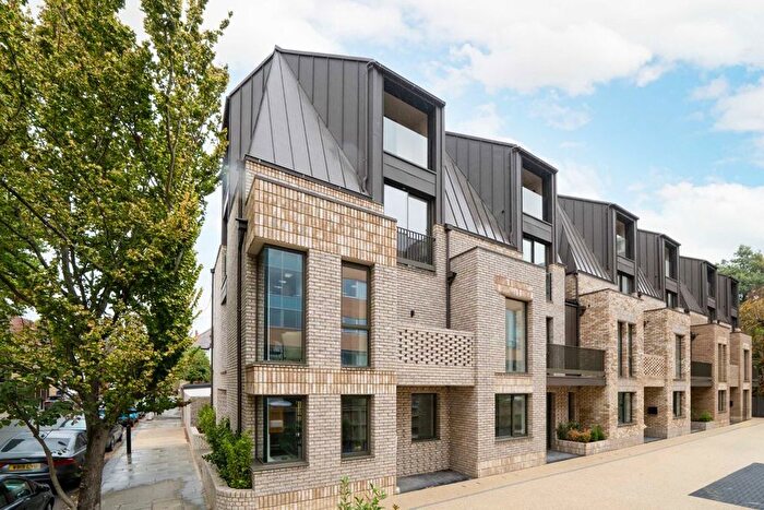 5 Bedroom Property For Sale In Craven Road, Ealing, W5