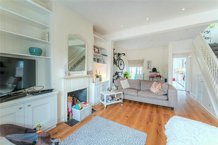 3 Bedroom End Of Terrace House To Rent In Hewer Street, London, W10