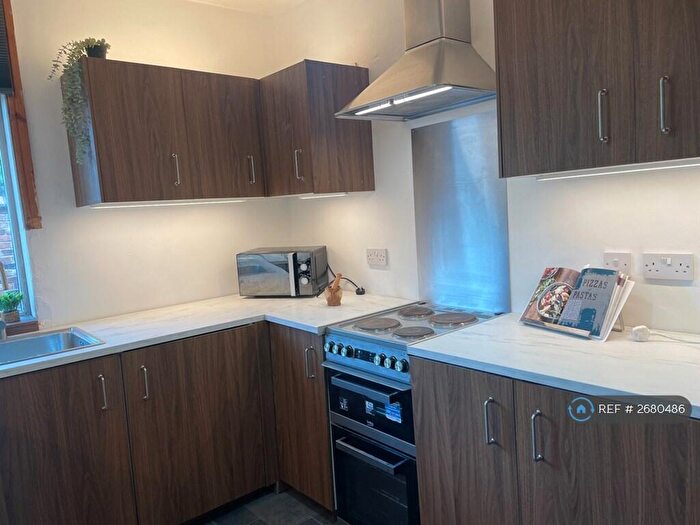 4 Bedroom Terraced House To Rent In Whitby Road, Manchester, M14