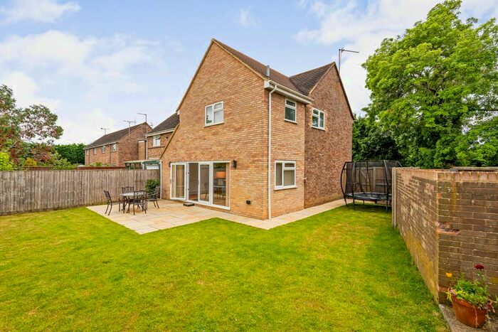 3 Bedroom Semi-Detached House For Sale In The Close, Slimbridge, Gloucester, GL2