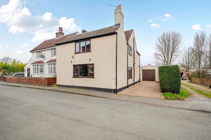 3 Bedroom Cottage For Sale In Main Street, Ulleskelf, LS24