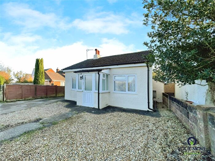 2 Bedroom Bungalow For Sale In Hook Lane, Aldingbourne, Chichester, West Sussex, PO20