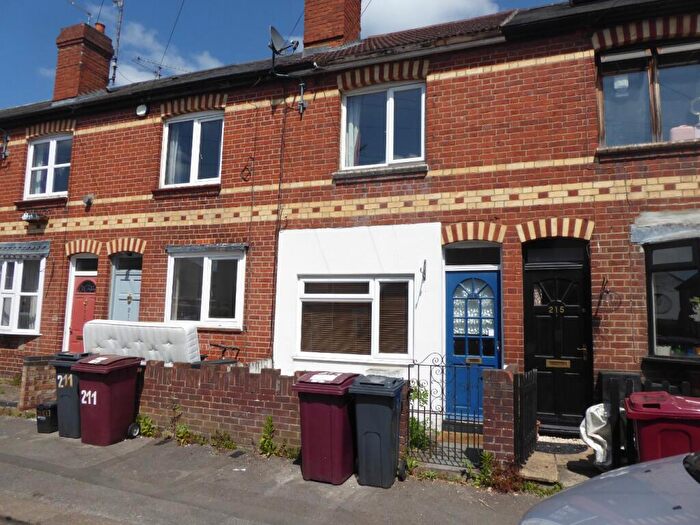 2 Bedroom Terraced House To Rent In Wykeham Road, Reading, Berkshire, RG6