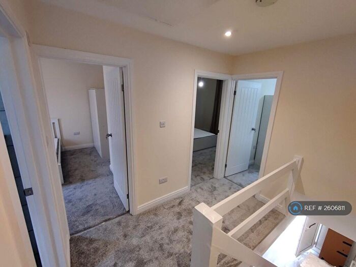 4 Bedroom Terraced House To Rent In Susannah Street, London, E14