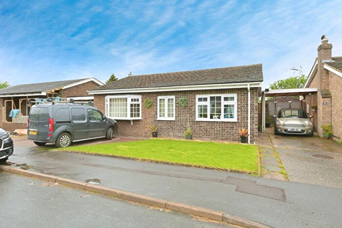 4 Bedroom Detached Bungalow For Sale In Bendyshe Way, Barrington, Cambridge, CB22