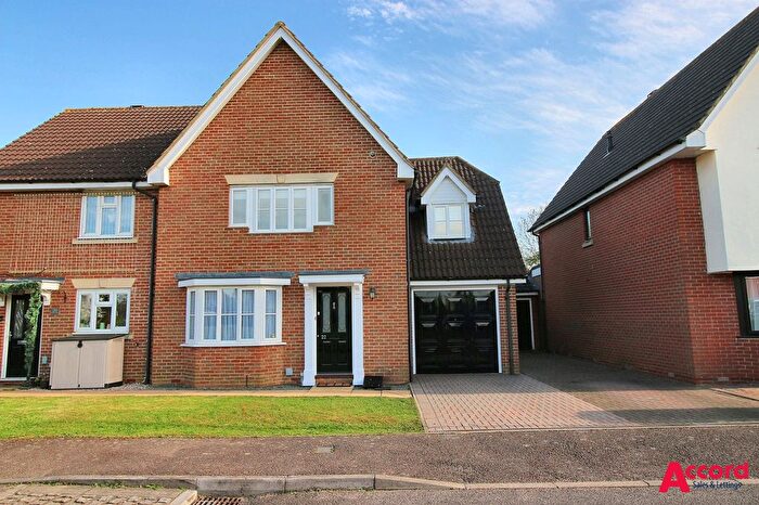 3 Bedroom Semi Detached House To Rent In Harris Close, Romford, RM3