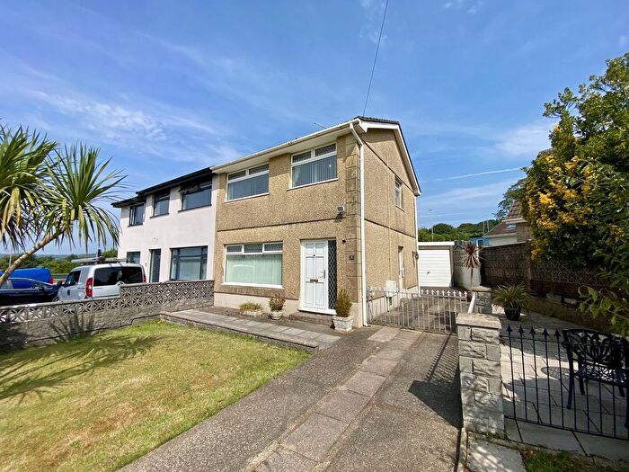 3 Bedroom Semi-Detached House For Sale In Heol Nant Bran, Birchgrove, Swansea, City And County Of Swansea., SA7
