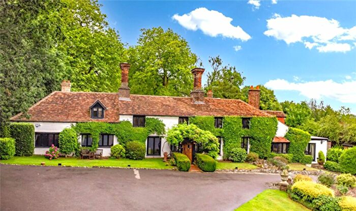 7 Bedroom Detached House To Rent In Clamp Hill, Stanmore, HA7