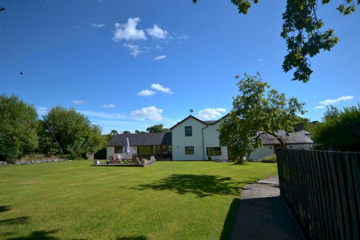 4 Bedroom Detached House For Sale In Llanarthney, Carmarthen, SA32