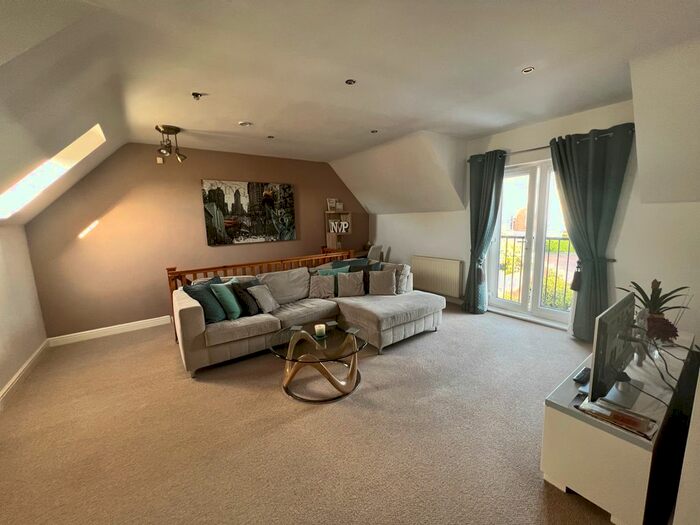 2 Bedroom Flat To Rent In Dorchester Avenue, Preston, PR5