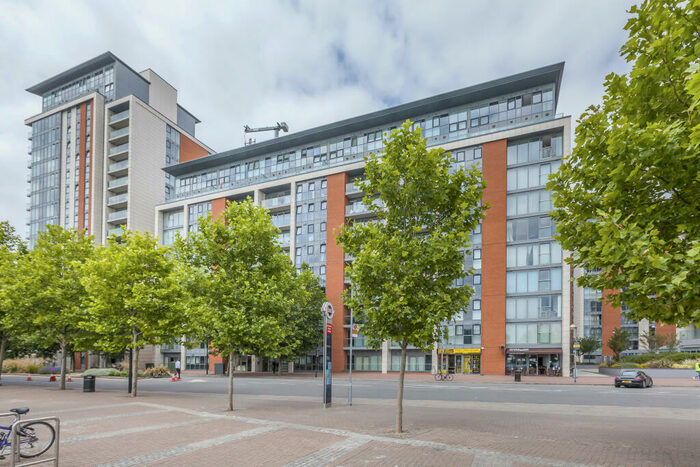 1 Bedroom Flat To Rent In Adriatic Apartments, Western Gateway, Western Gateway, E16