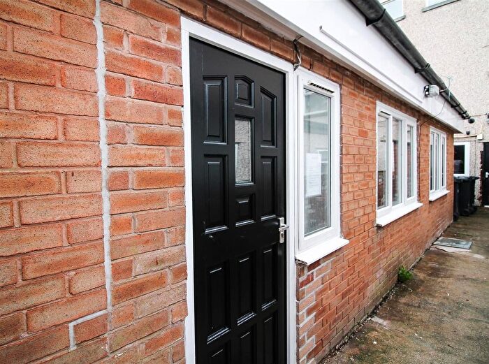 2 Bedroom Flat To Rent In John Street, Rhyl, LL18