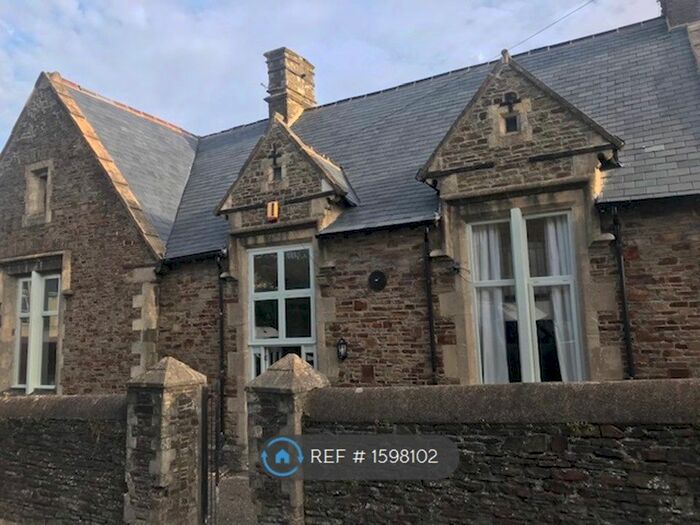 1 Bedroom Flat To Rent In Honestone Street, Bideford, EX39