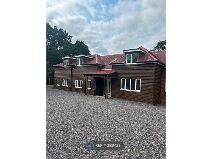 5 Bedroom Detached House To Rent In Ivy Cottage, Fishers Pond, Eastleigh, SO50