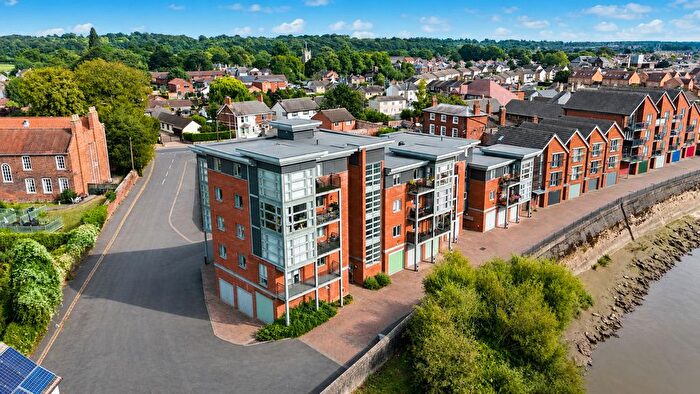 2 Bedroom Flat For Sale In The Wharf, Morton, DN21