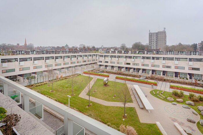 4 Bedroom Property To Rent In Gabriel Square, St Albans, AL1