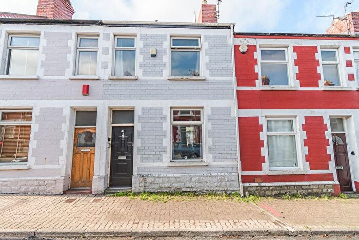 3 Bedroom Terraced House For Sale In Kathleen Street, Barry, CF62
