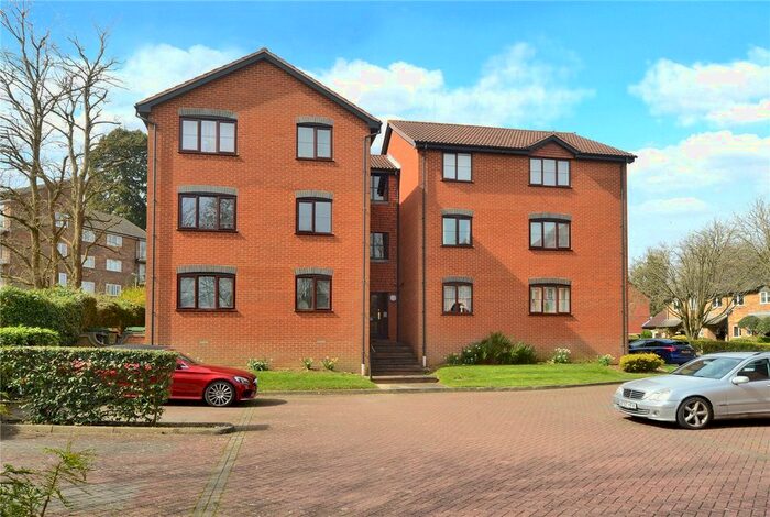 2 Bedroom Flat To Rent In Basing Road, Banstead, Surrey, SM7