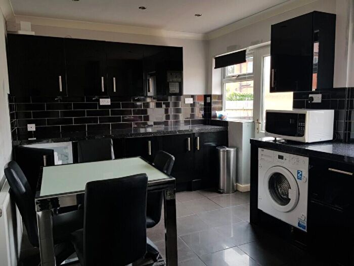 2 Bedroom House To Rent In Abbey Bridge, Lenton, Nottingham, Nottinghamshire, NG7