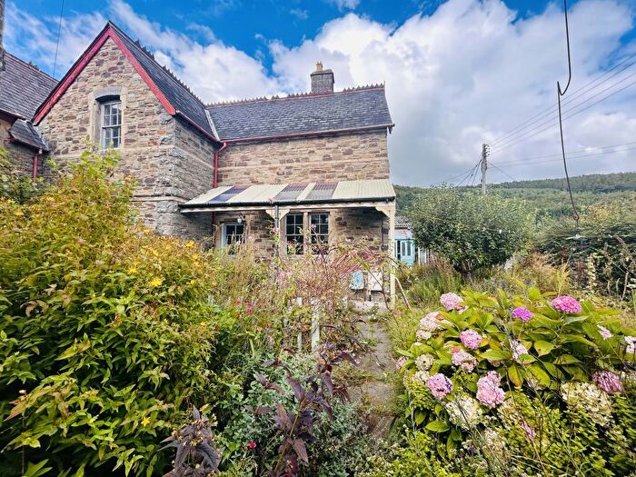 2 Bedroom Semi-Detached House For Sale In Knighton, Powys, LD7