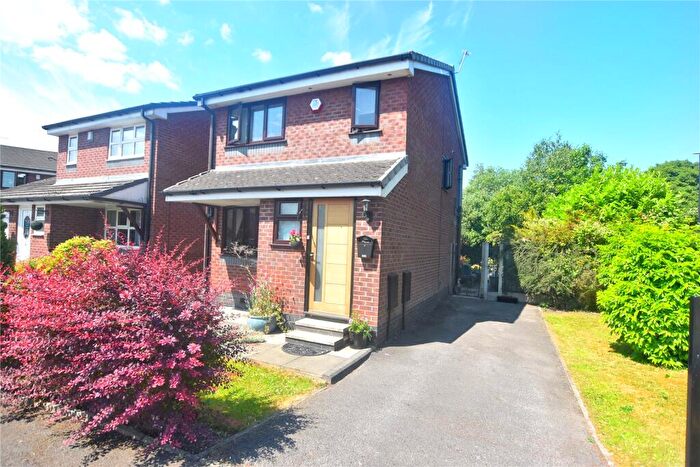 3 Bedroom Detached House For Sale In Dane Bank, Middleton, Manchester, M24