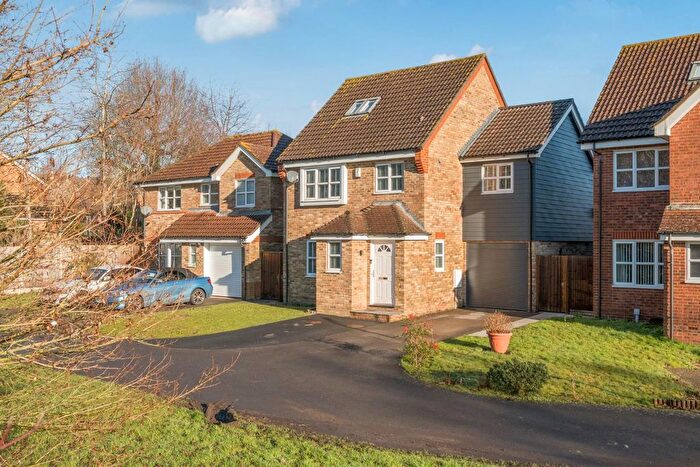 4 Bedroom Detached House For Sale In Rosewood Drive, Ashford, TN25