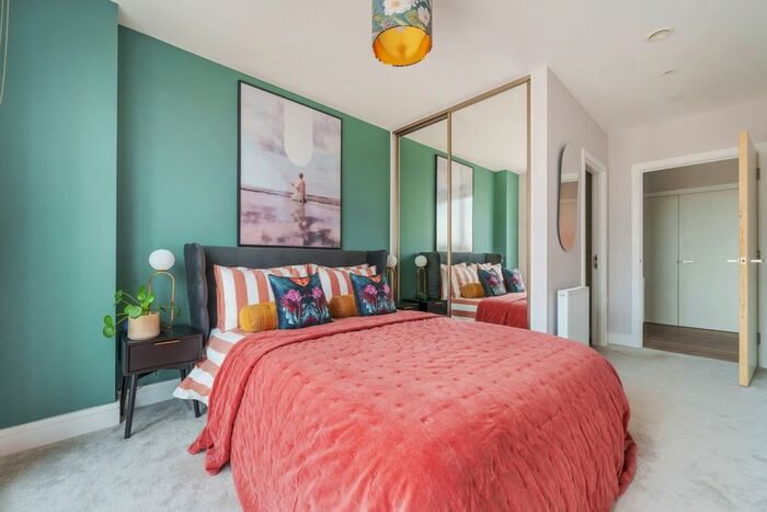 1 Bedroom Flat To Rent In Kooky Redhill, Marketfield Way Redhill, RH1