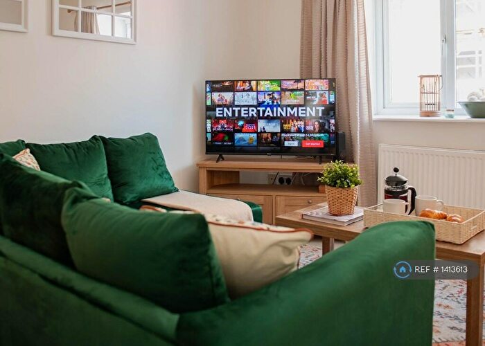 2 Bedroom Flat To Rent In St Peter's Street, Cardiff, CF24